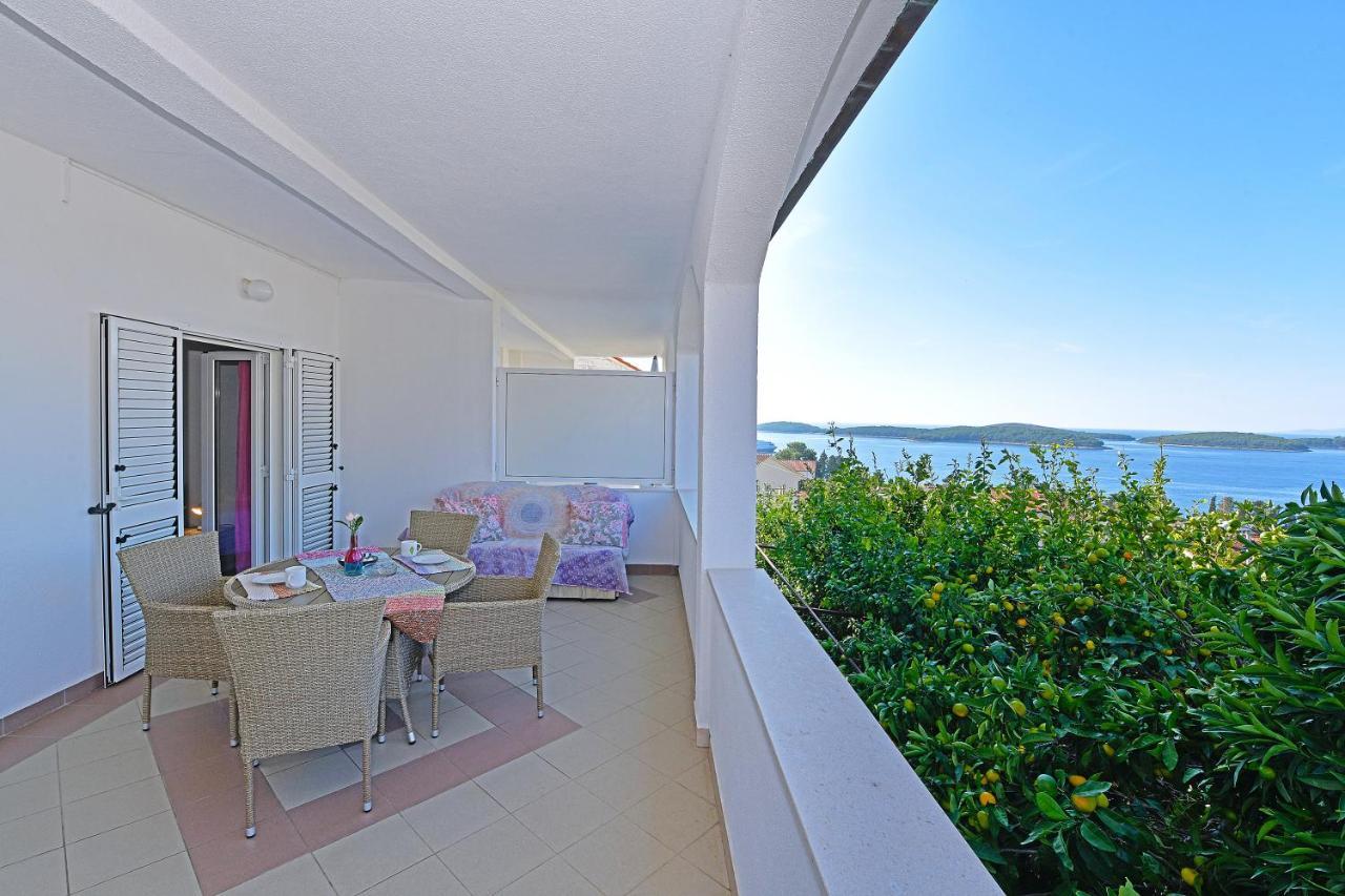 Apartments Biba Hvar Hvar Town Bagian luar foto